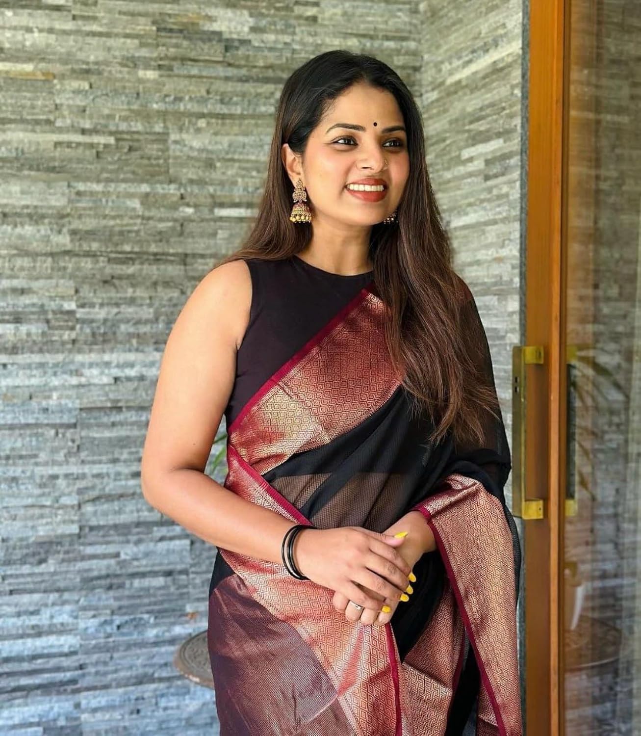 Runglory Elegant Black Banarasi Silk Saree with Gold and Maroon Accents-Minimum Qty -10 Pic