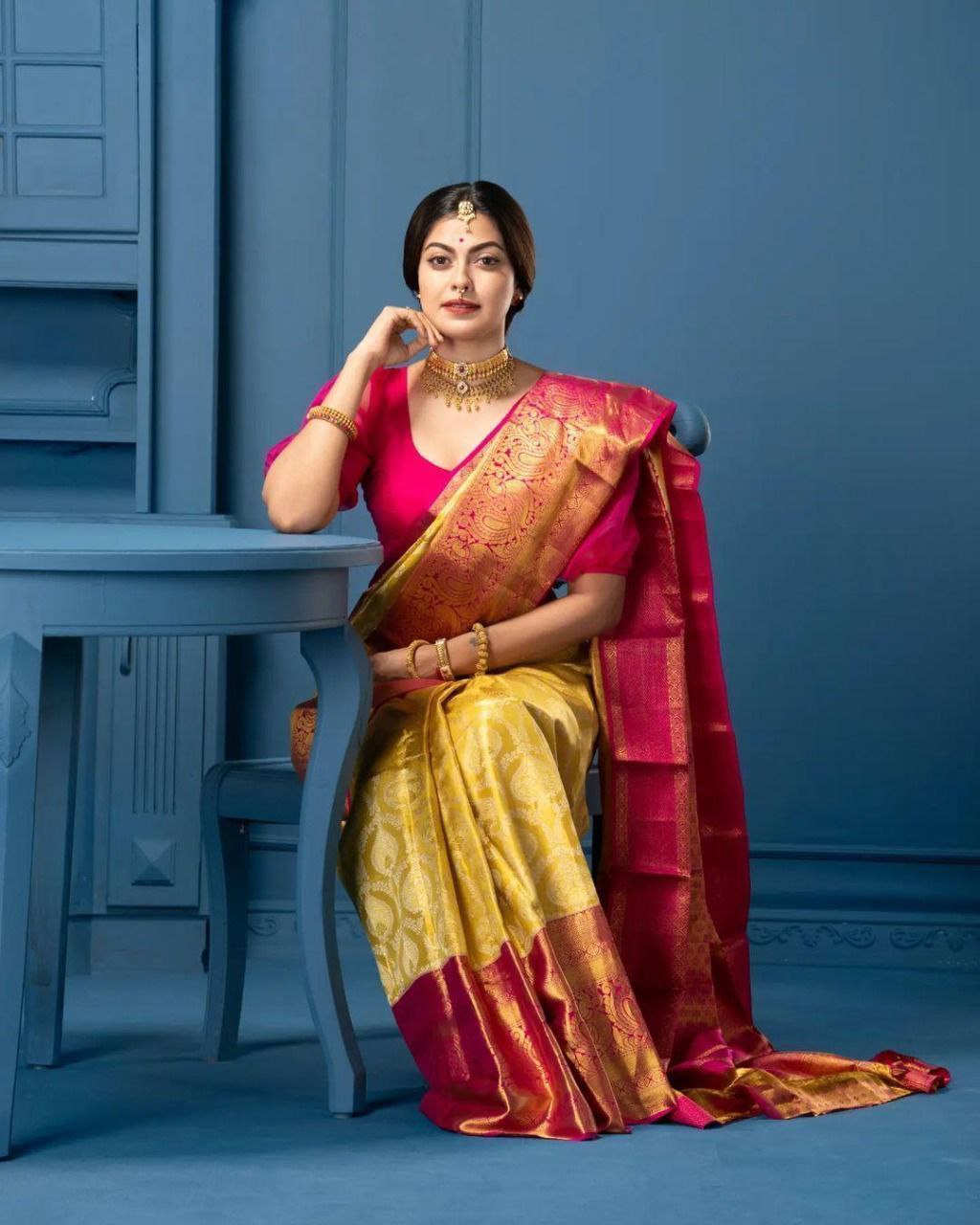Silk And Sass: Jacquard Border Saree for Trendy Vibes-Minimum Qty -10 Pic