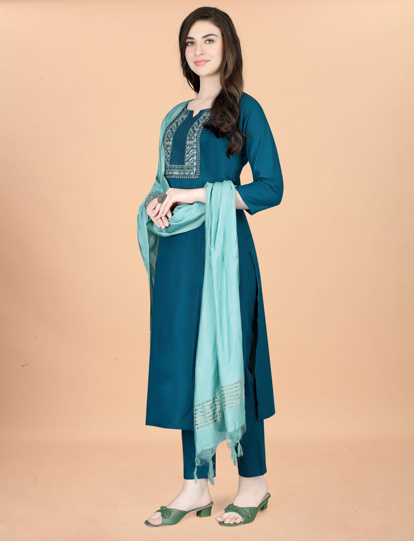 Women's Embroidered Cottan Blend Kurti With Pant & Chanderi Dupatta Set