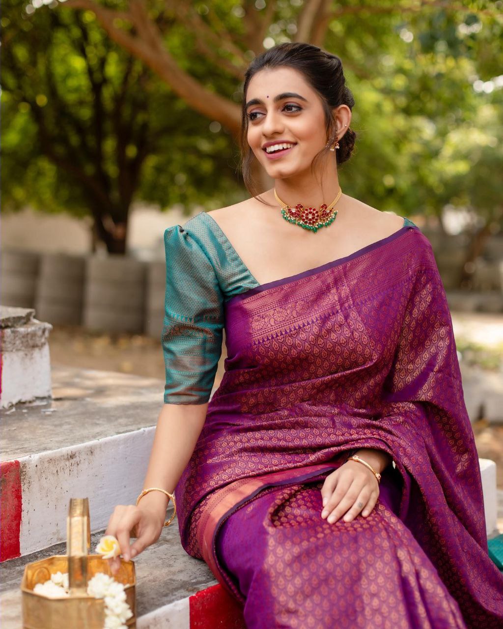 Runglory Royal Purple Banarasi Litchi Silk Saree-Minimum Qty -10 Pic