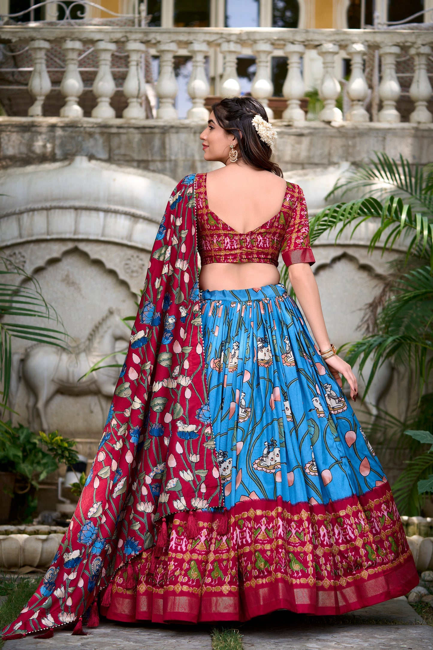PhoolKari Lehenga Set – Patola Prints with Foil Glow And Lace Finish-Minimum Qty -10 Pic