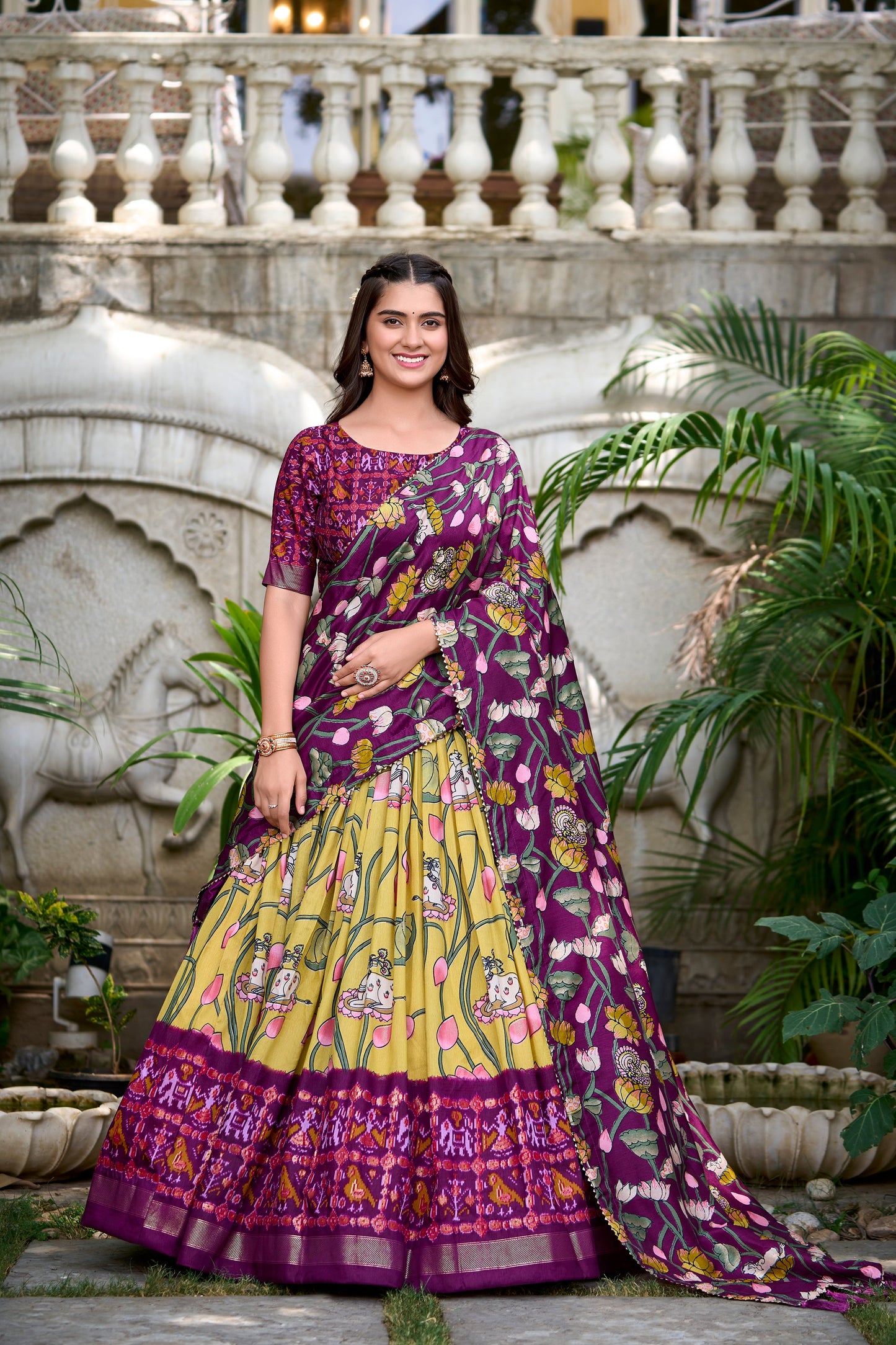 PhoolKari Lehenga Set – Patola Prints with Foil Glow And Lace Finish-Minimum Qty -10 Pic