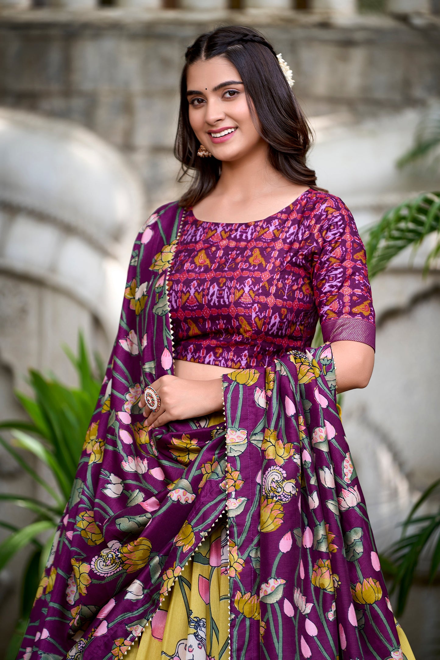 PhoolKari Lehenga Set – Patola Prints with Foil Glow And Lace Finish-Minimum Qty -10 Pic