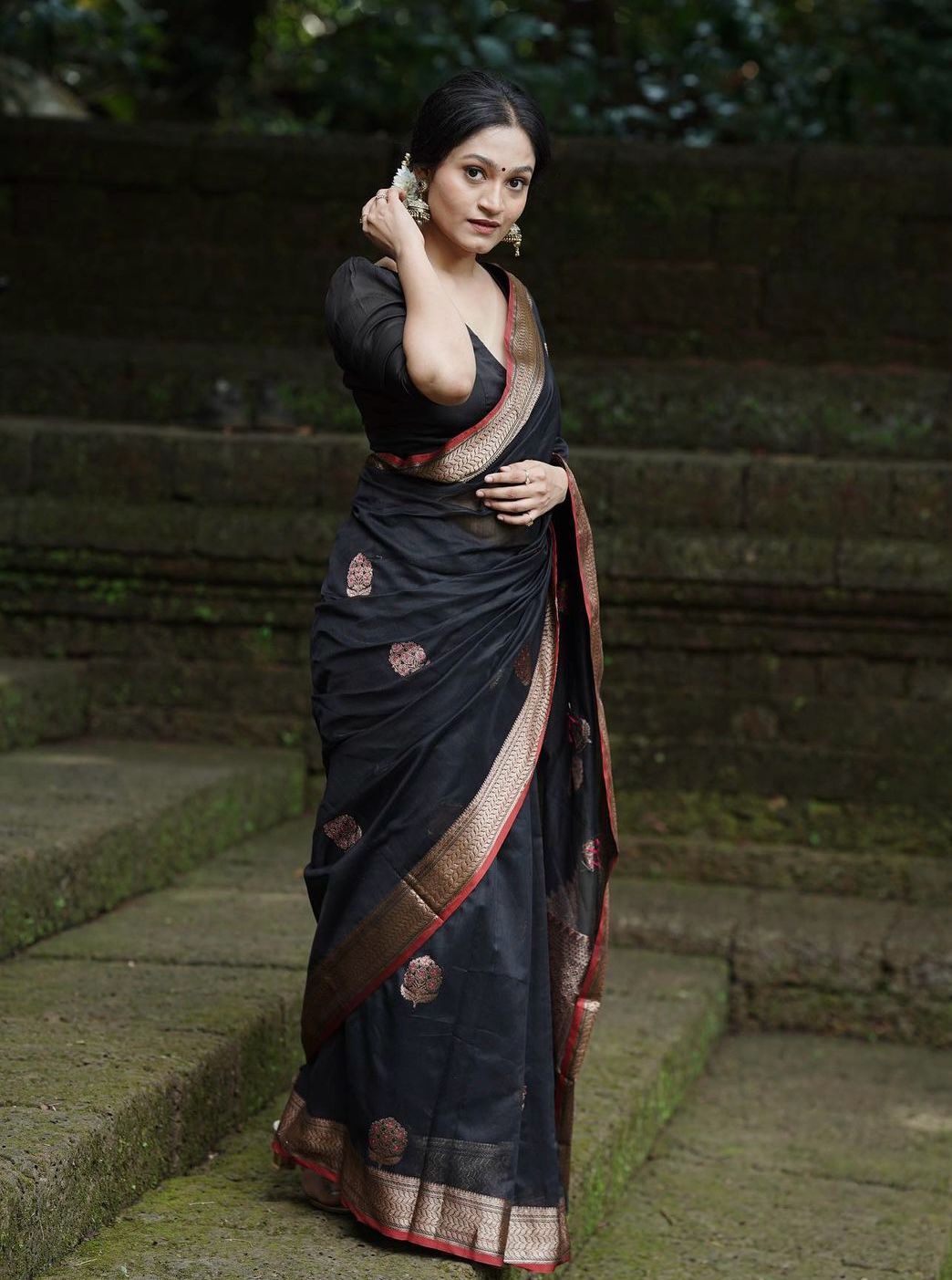Silk Saree with Rich Pallu And Woven Blouse – Heavy Jacquard Work-Minimum Qty -10 Pic