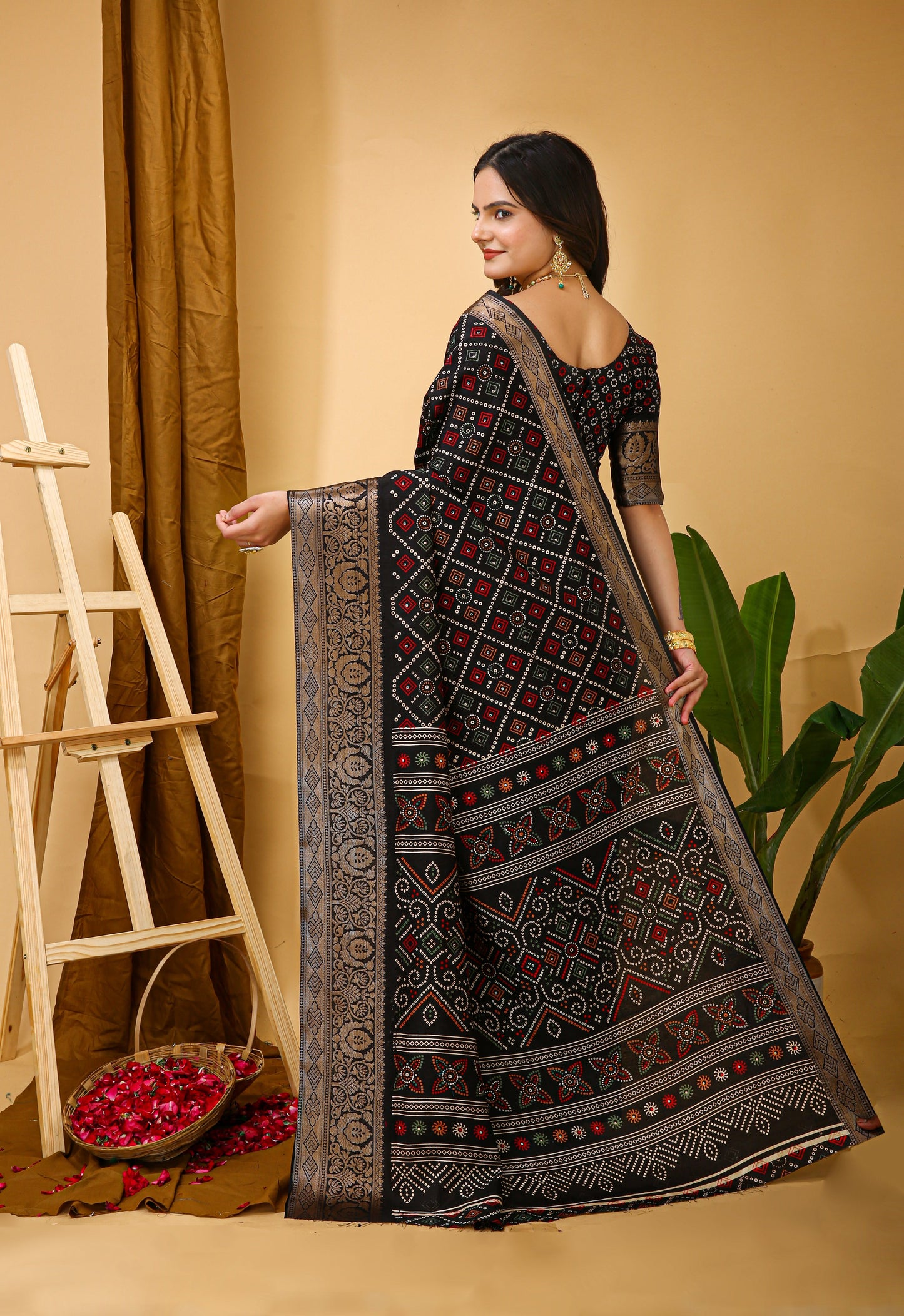 Runglory Elegant Bandhani Design Saree in Black Dola Silk-Minimum Qty -10 Pic