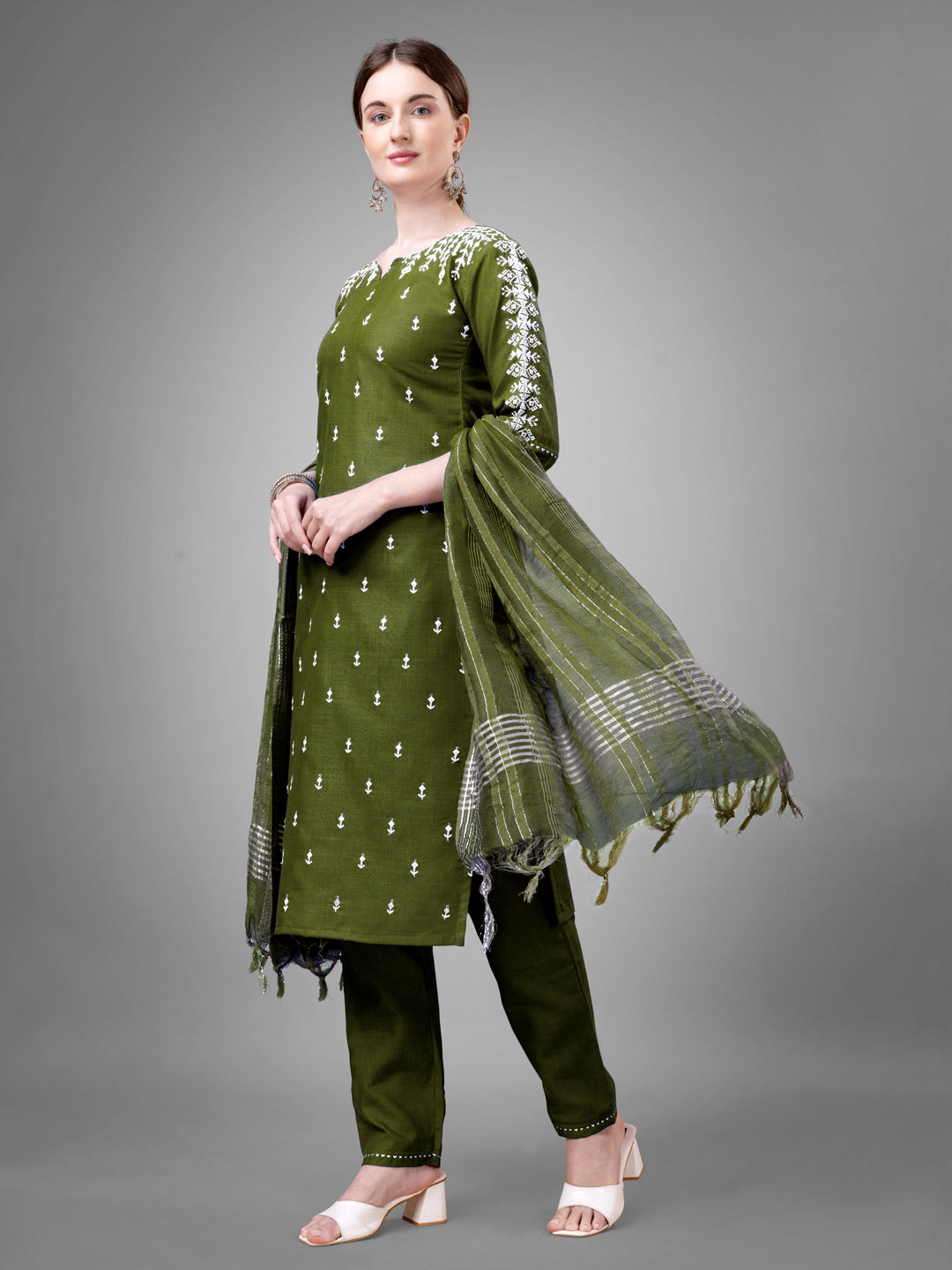 Modern Ethnic Kurti Set with Pants and Fancy Dupatta
