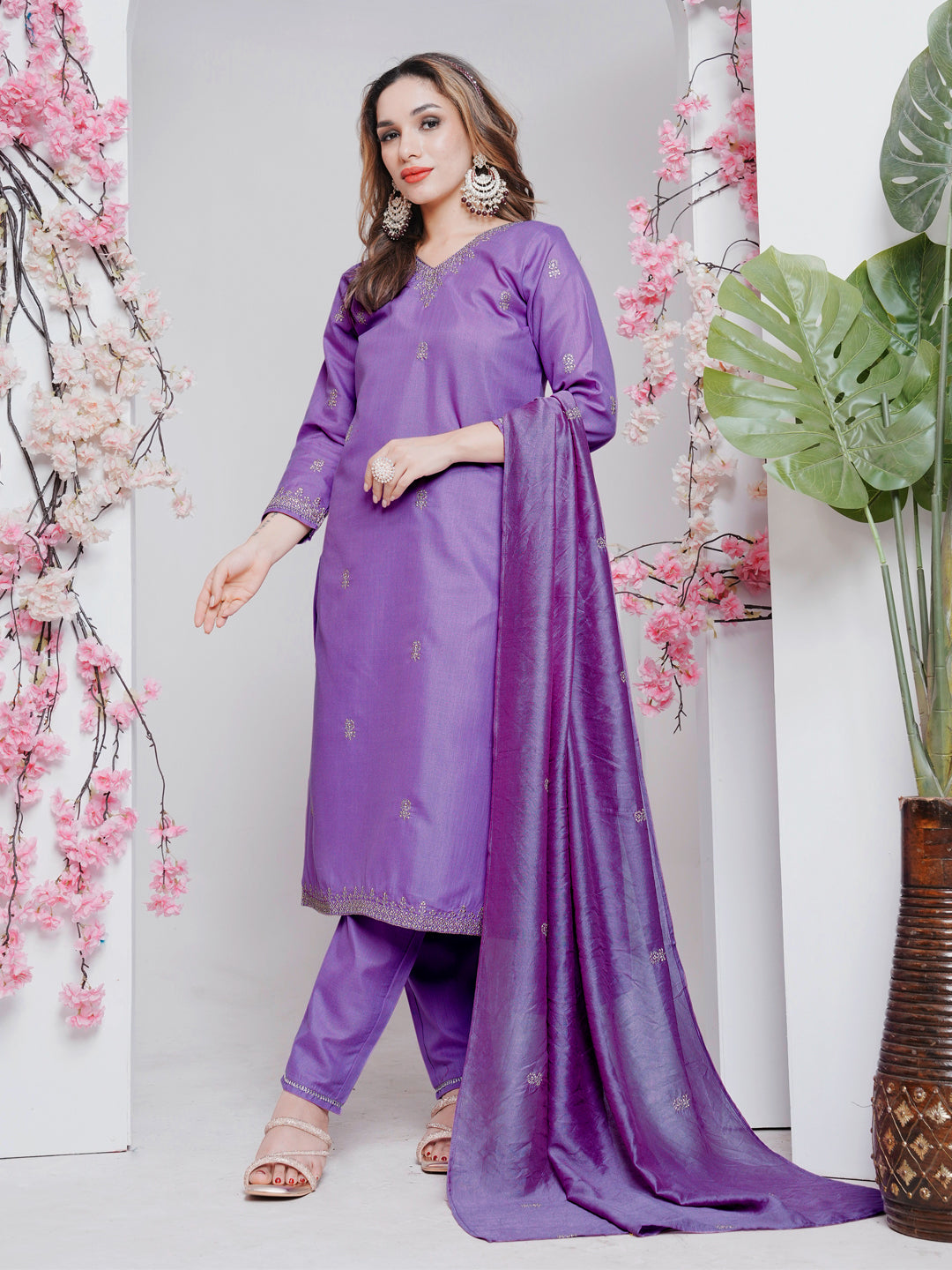 Effortless Ethnic Look - Kurti, Pant And Dupatta Set for Women