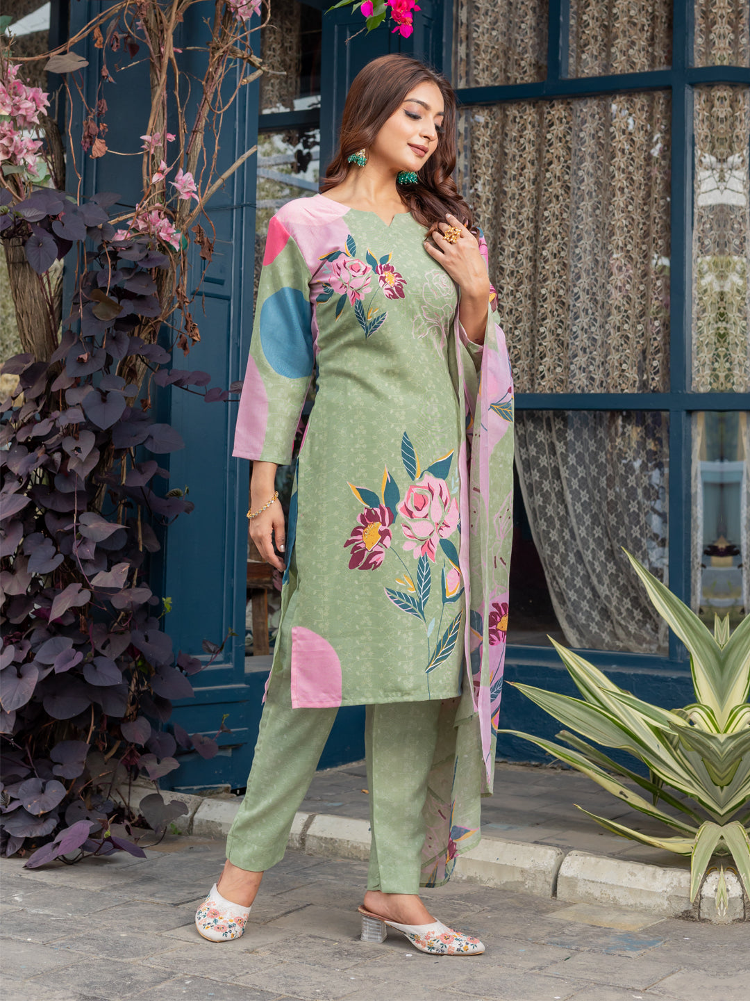 Bold And Beautiful Kurti Pant Dupatta Combo