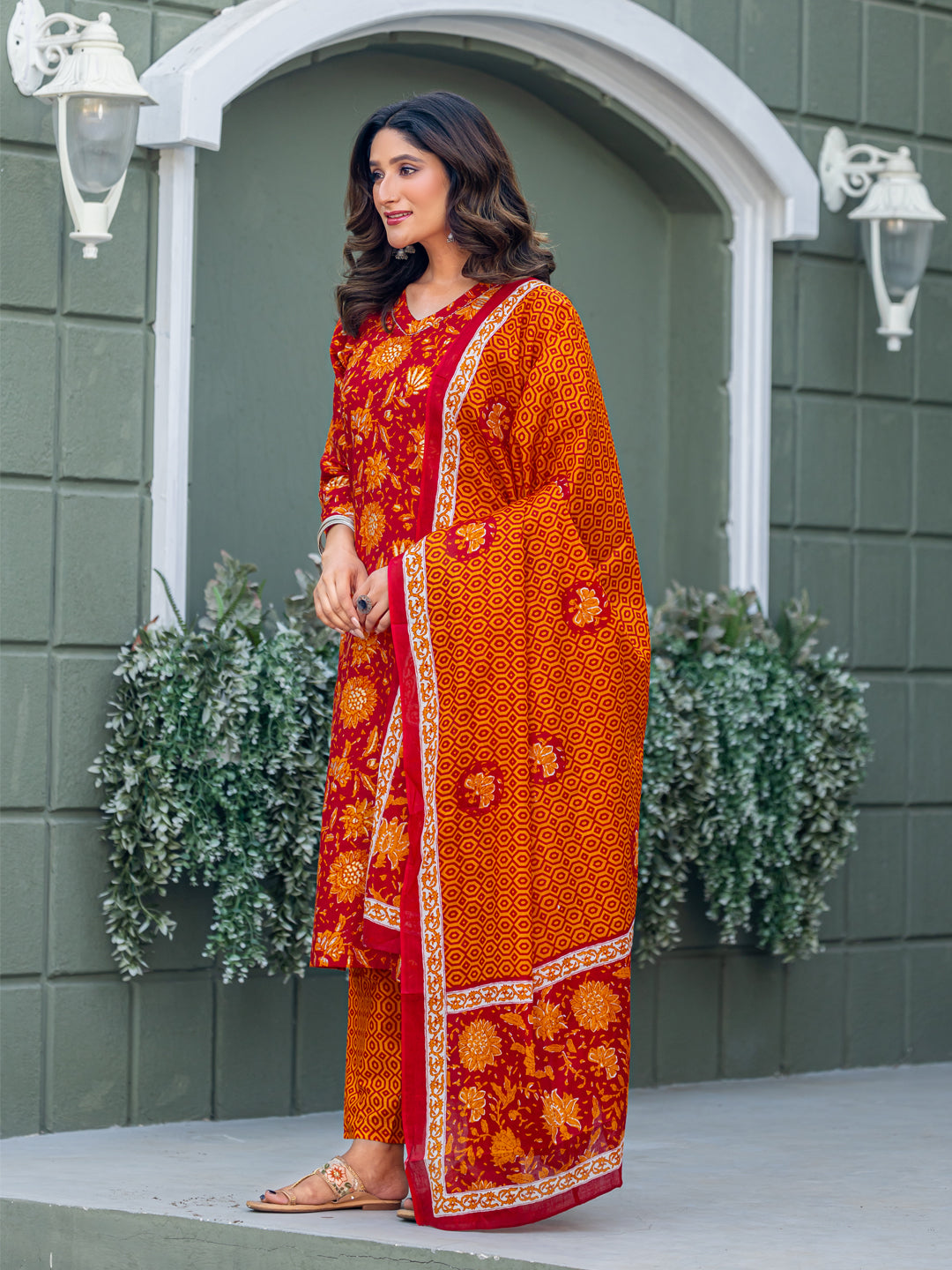 Latest Festive Kurti Set | Cotton Fabric | Stylish And Comfortable