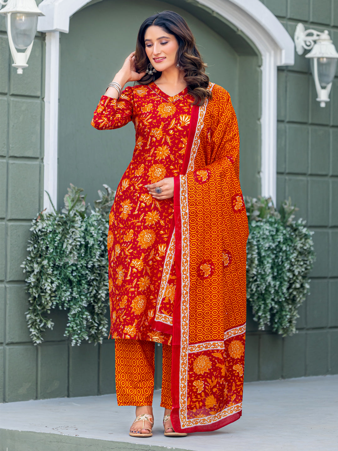 Latest Festive Kurti Set | Cotton Fabric | Stylish And Comfortable