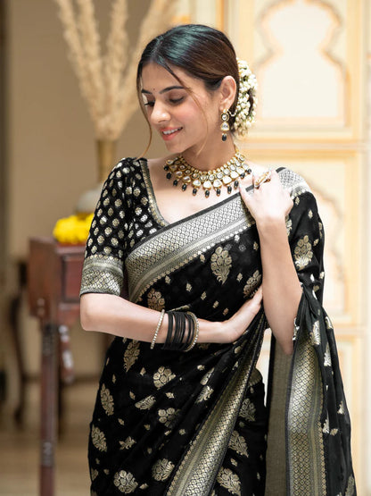 Drape And Dominate - Silk Saree with Luxe Jacquard Game-Minimum Qty -10 Pic
