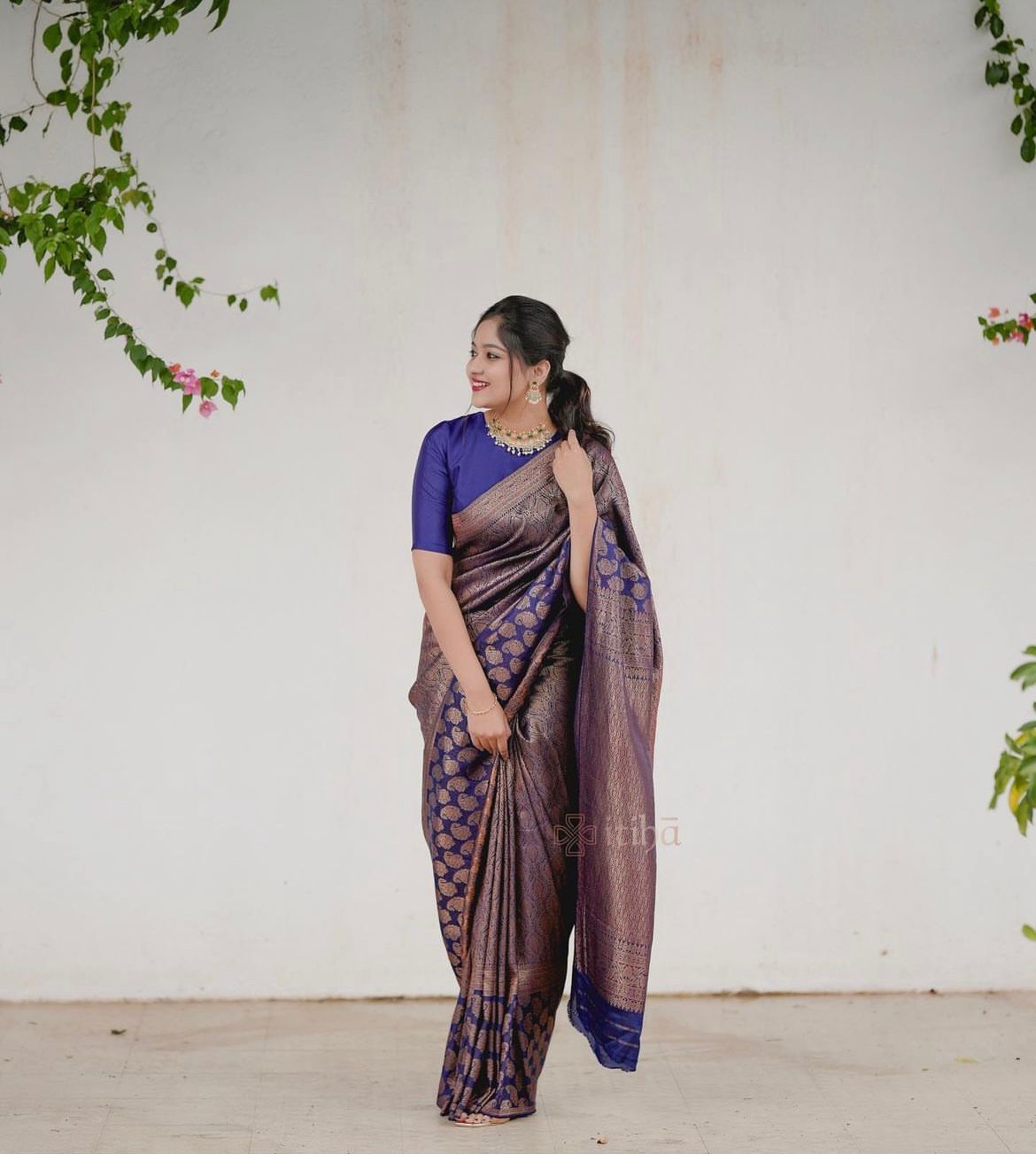 Vibe Check: Jacquard Border Silk Saree with Luxe Feels-Minimum Qty -10 Pic