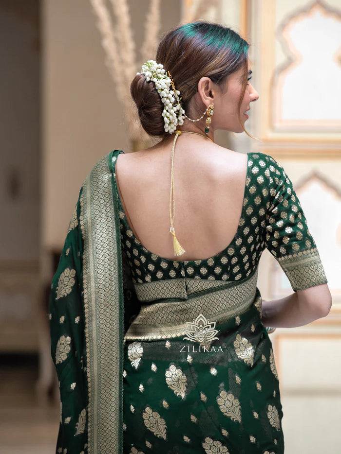 Drape And Dominate - Silk Saree with Luxe Jacquard Game-Minimum Qty -10 Pic