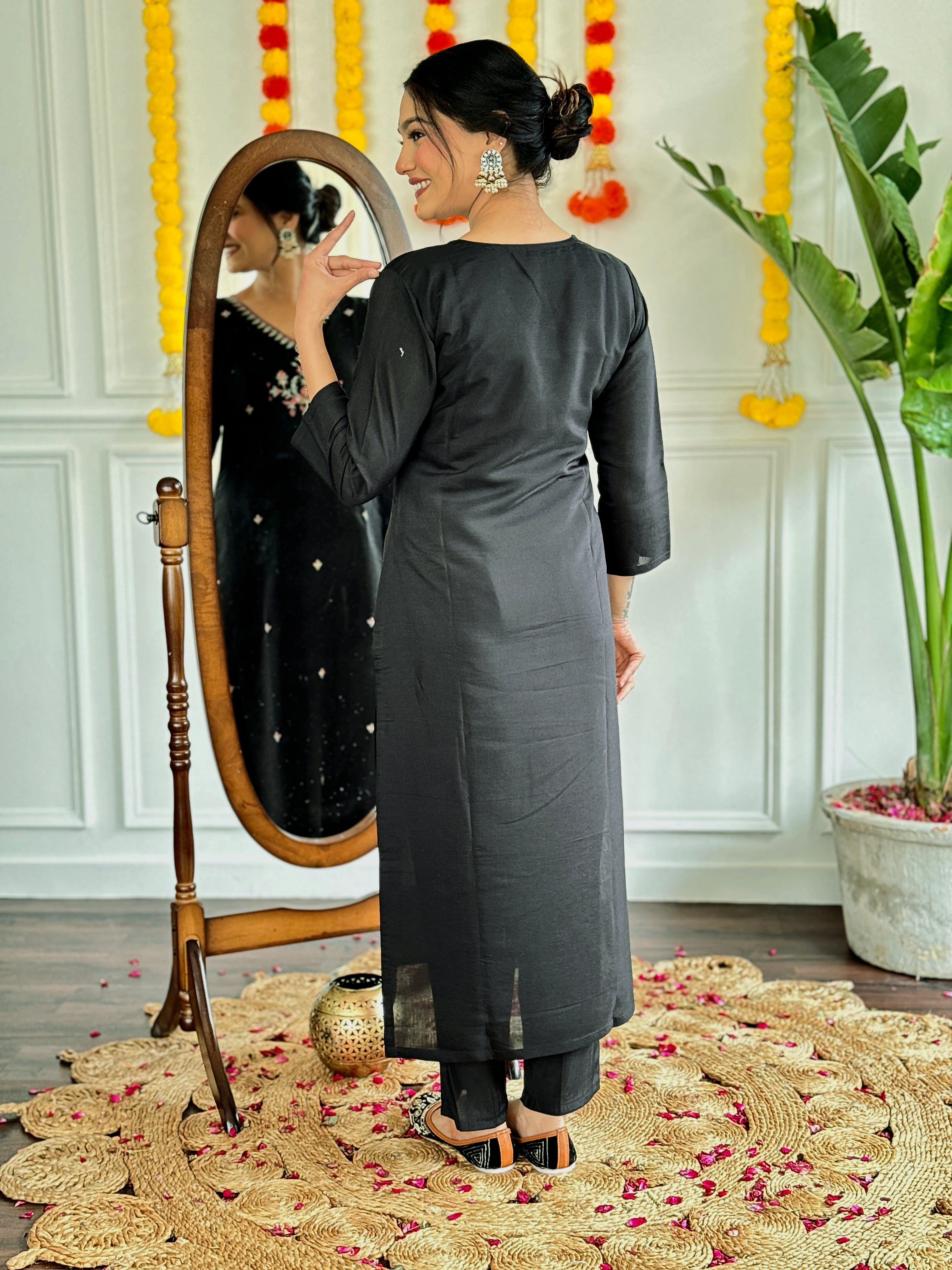 Women's Black Viscose Chanderi Embroidered Straight Kurta with Rayon Slub Pant And Silk Printed Dupatta Sets-Minimum Qty -10 Pic