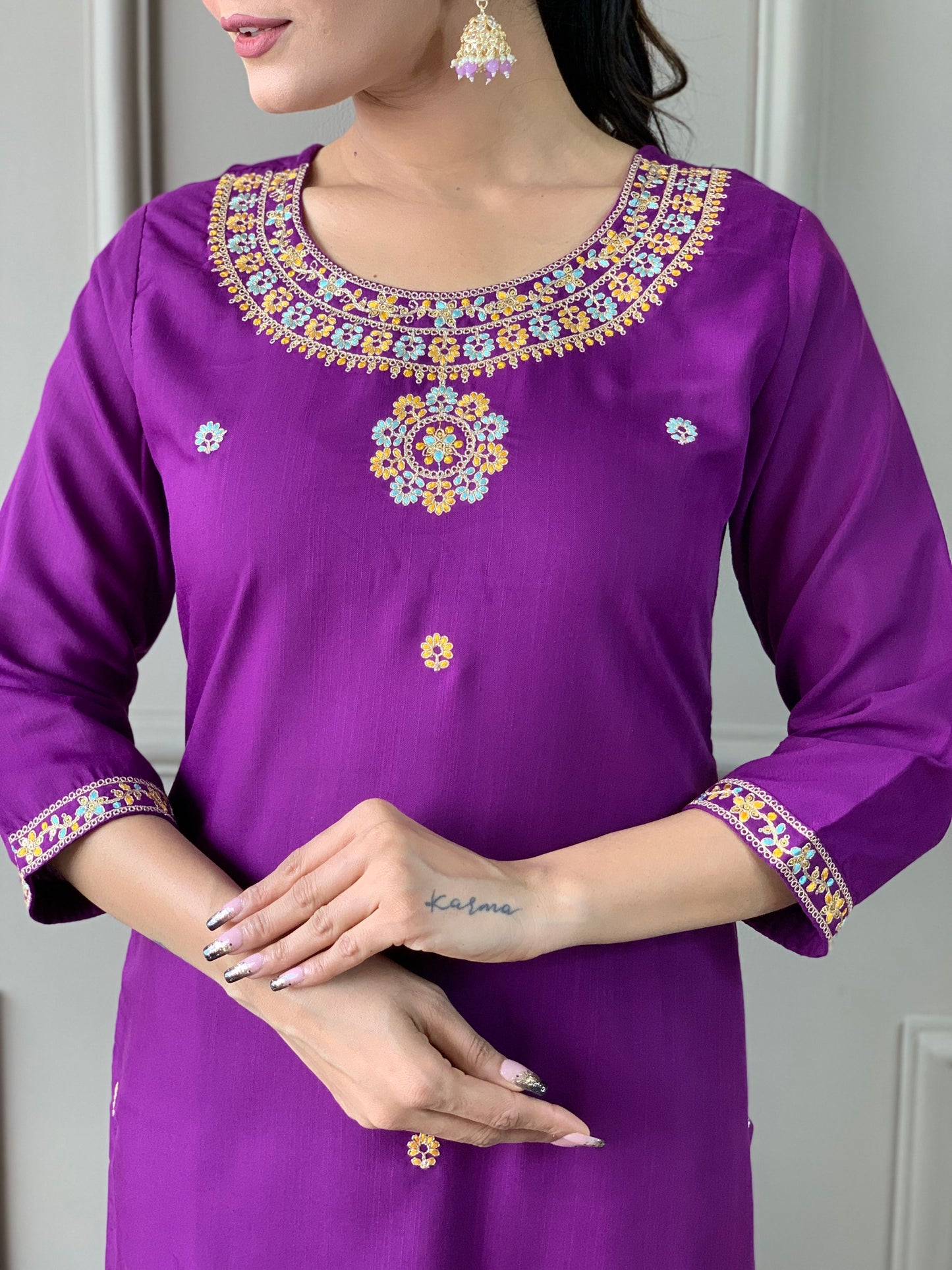 Women's Dark Purple Rayon Slub Embroidered Straight Kurta with Rayon Slub Pant And Organza Printed Dupatta Sets