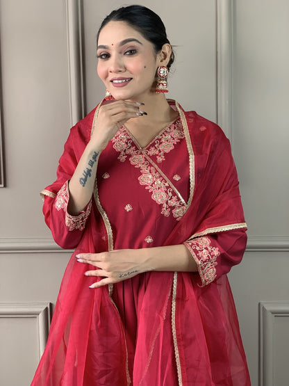Women's Red Viscose Chanderi Embroidered Straight Kurta with Viscose Chanderi Pant And Organza Printed Dupatta Sets