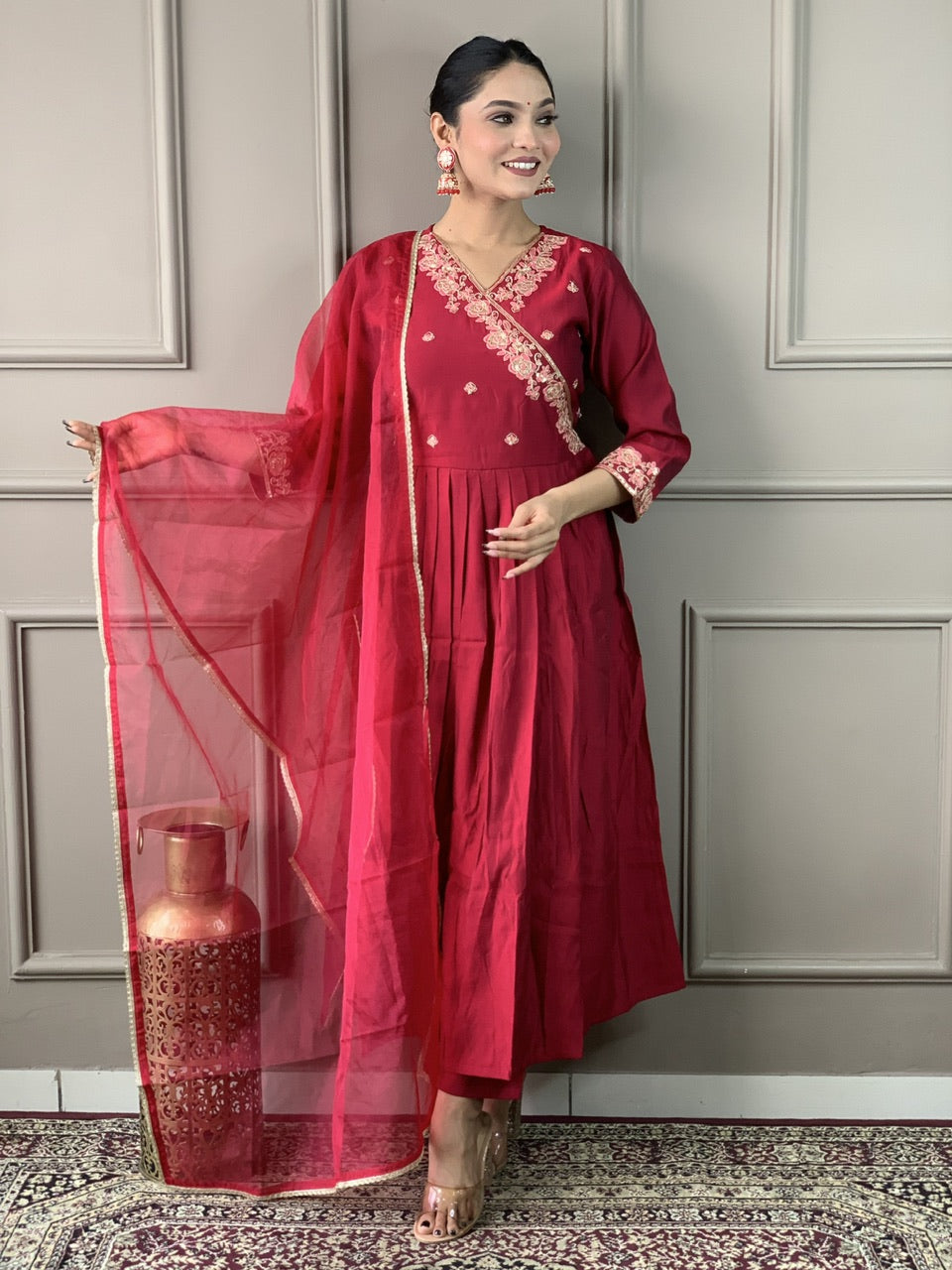 Women's Red Viscose Chanderi Embroidered Straight Kurta with Viscose Chanderi Pant And Organza Printed Dupatta Sets-Minimum Qty -10 Pic