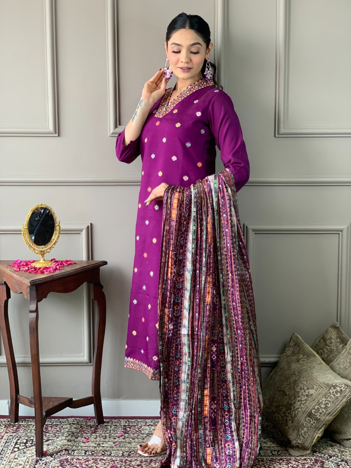 Women Viscose Chanderi Kurta With Pant And Heavy Embroidery Dupata Set-Minimum Qty -10 Pic