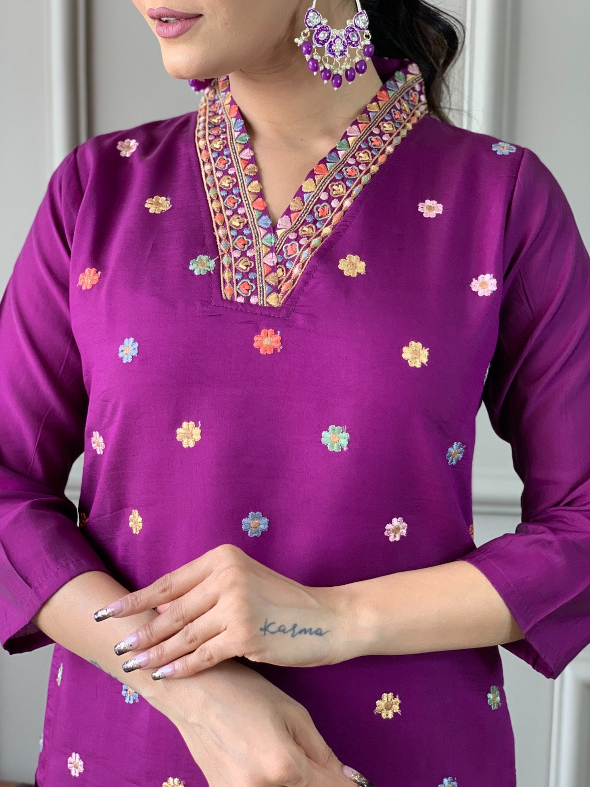 Women Viscose Chanderi Kurta With Pant And Heavy Embroidery Dupata Set-Minimum Qty -10 Pic