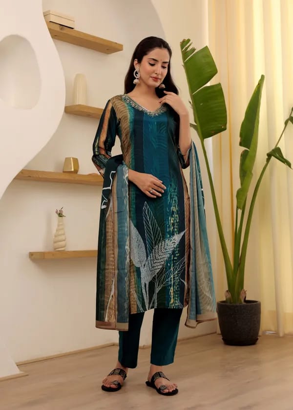 Women's Rayon Slub Embroidered Kurta with Rayon Slub Pant And Chanderi Dupatta Sets-Minimum Qty -10 Pic