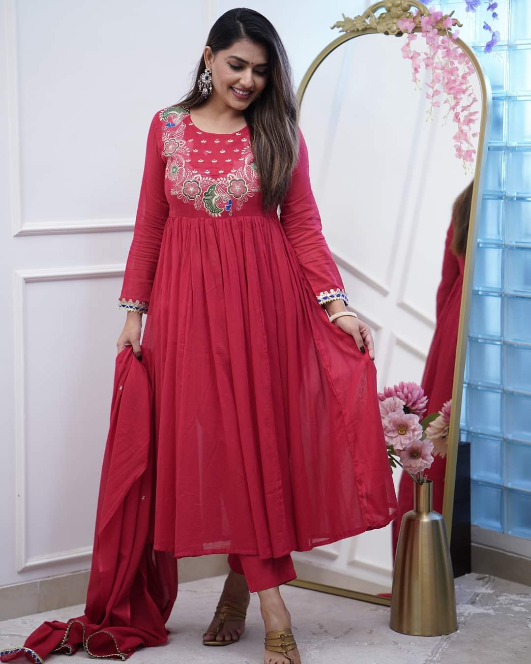 Women's Chinnon Embroidered Kurta with Chinnon Pant And Chanderi Dupatta Sets