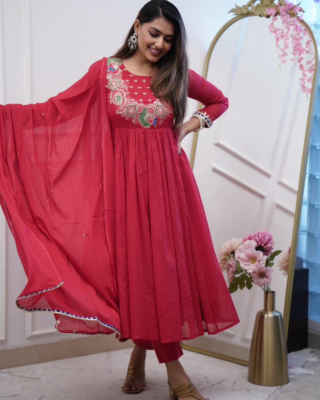 Women's Chinnon Embroidered Kurta with Chinnon Pant And Chanderi Dupatta Sets