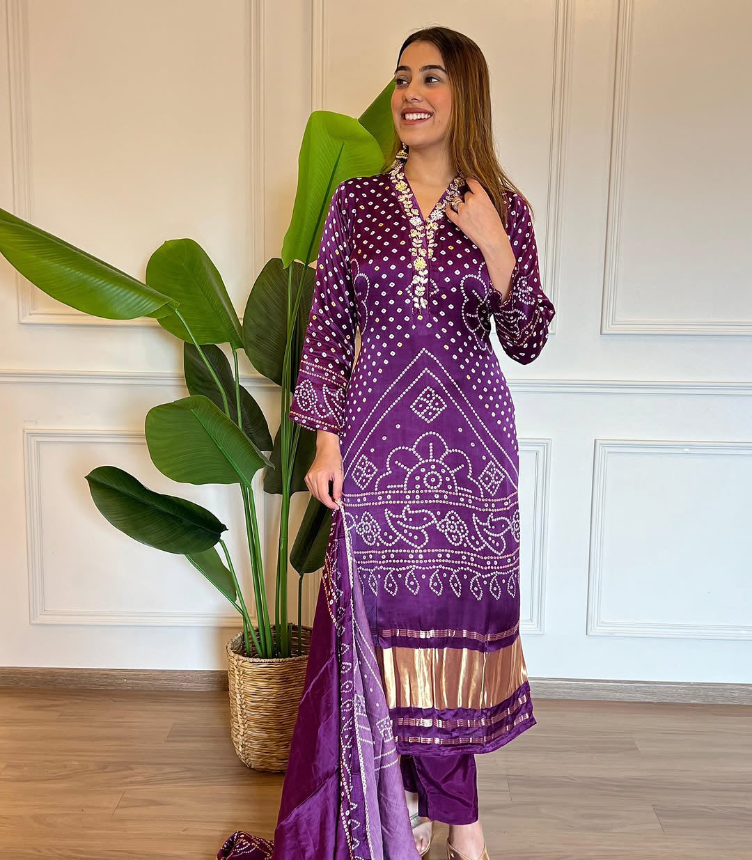 Women's Viscose Embroidered Kurta with Cotton Pant And Chanderi Dupatta Sets-Minimum Qty -10 Pic