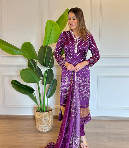 Women's Viscose Embroidered Kurta with Cotton Pant And Chanderi Dupatta Sets-Minimum Qty -10 Pic