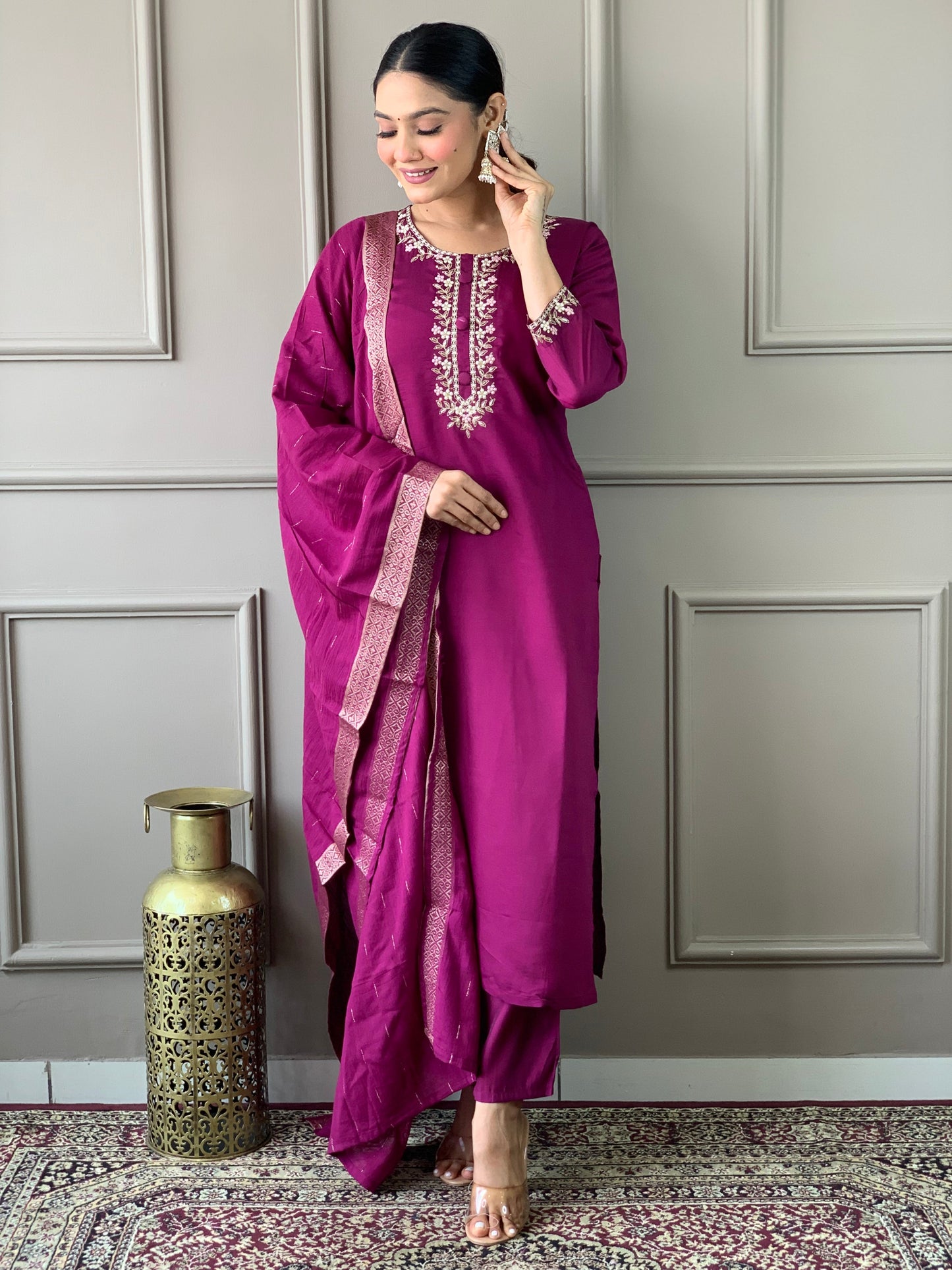 Women's Viscose Chanderi Embroidered Straight Kurta with Pant And Jacquard Printed Dupatta Sets-Minimum Qty -10 Pic