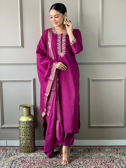 Women's Viscose Chanderi Embroidered Straight Kurta with Pant And Jacquard Printed Dupatta Sets-Minimum Qty -10 Pic