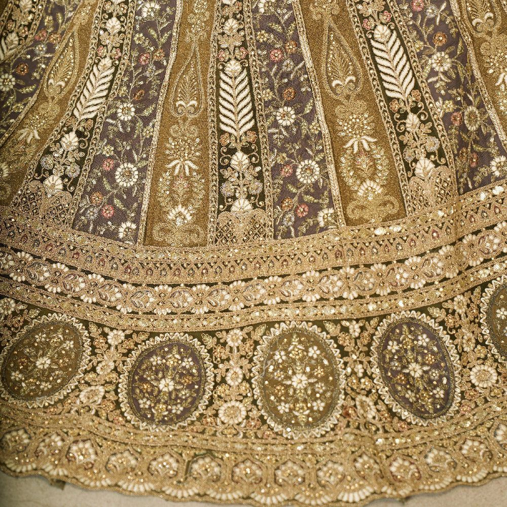 Gorgeous Bridal Lehenga For Mehendi With Thread Work-Minimum Qty -10 Pic