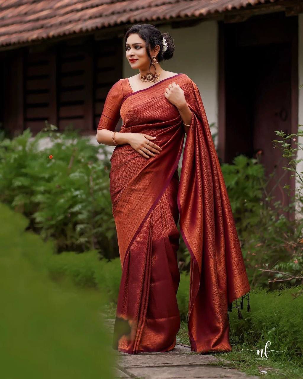 Runglory Timeless Maroon Banarasi Silk Saree-Minimum Qty -10 Pic