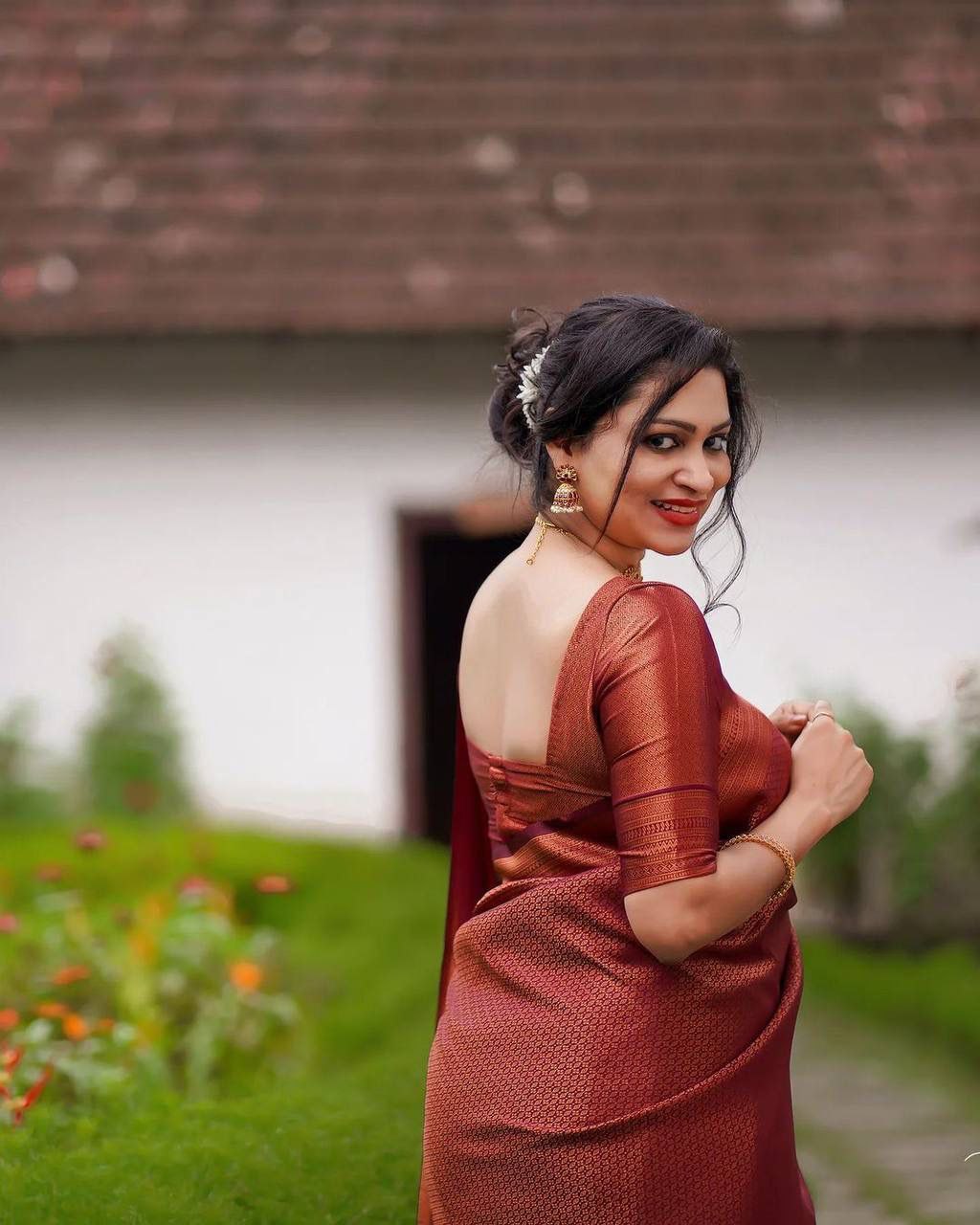 Runglory Timeless Maroon Banarasi Silk Saree-Minimum Qty -10 Pic