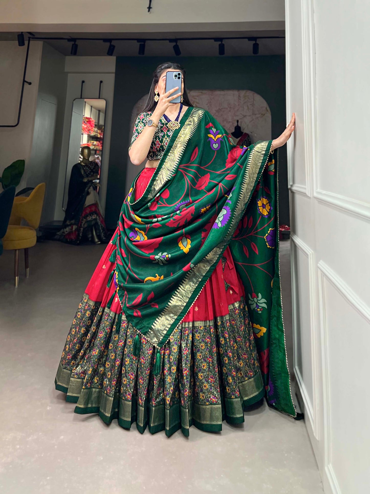 ArtVastra Lehenga Set - Kalamkari Impressions on Lustrous Silk