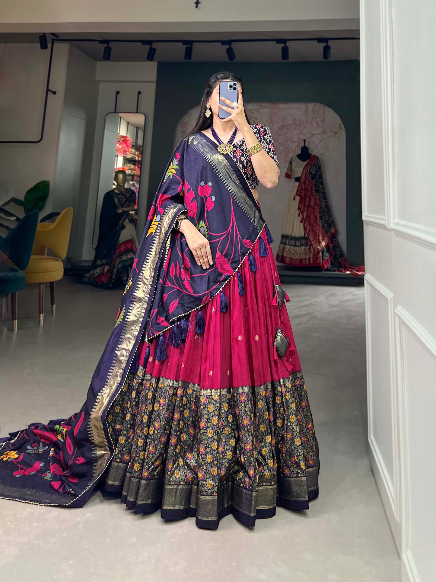 ArtVastra Lehenga Set - Kalamkari Impressions on Lustrous Silk