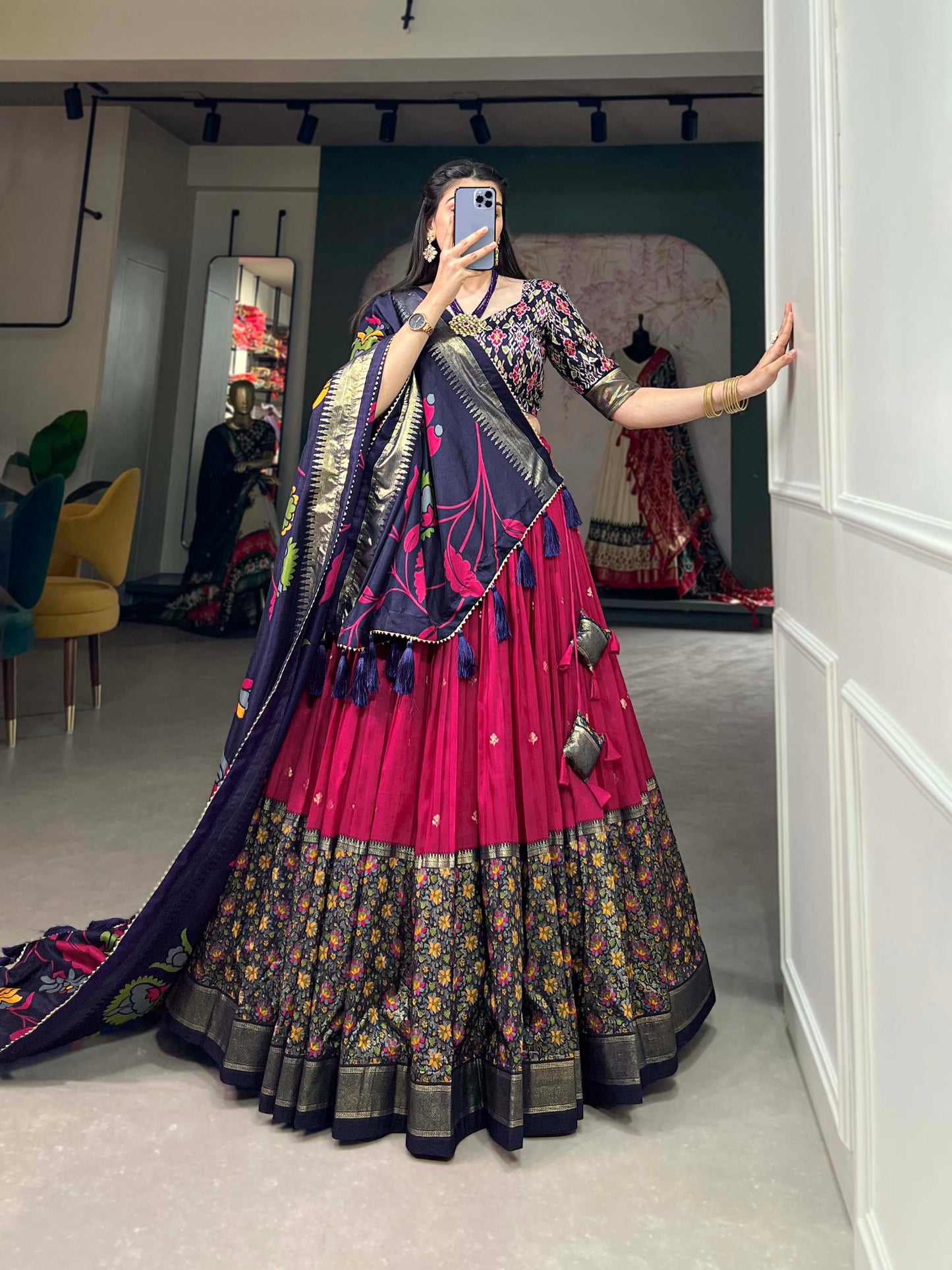 ArtVastra Lehenga Set - Kalamkari Impressions on Lustrous Silk