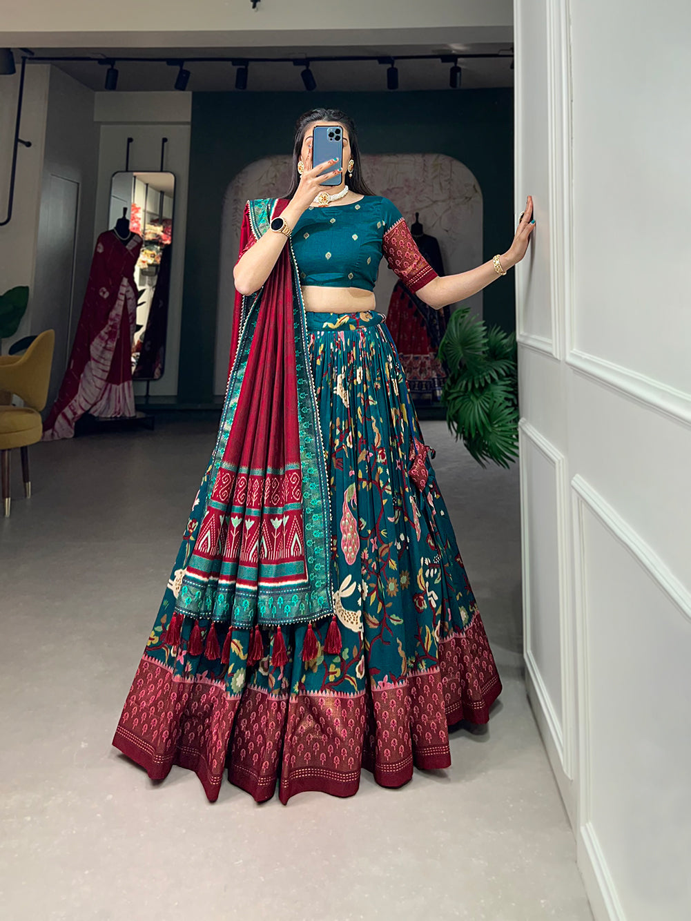PatolaNoor Lehenga Set – Ethnic Prints with Gotta Patti Borders-Minimum Qty -10 Pic