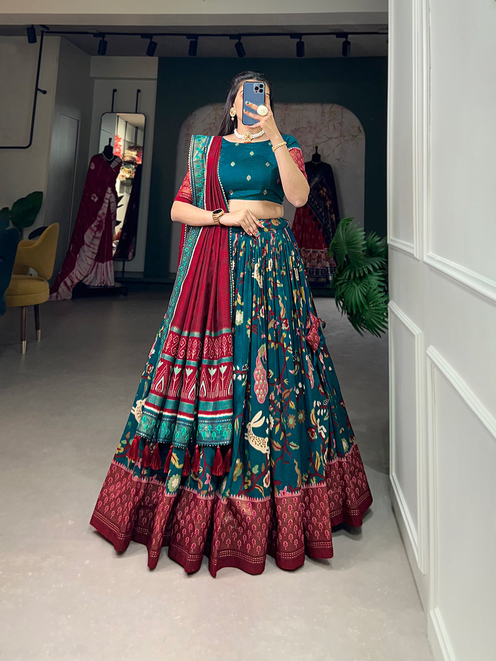 PatolaNoor Lehenga Set – Ethnic Prints with Gotta Patti Borders-Minimum Qty -10 Pic