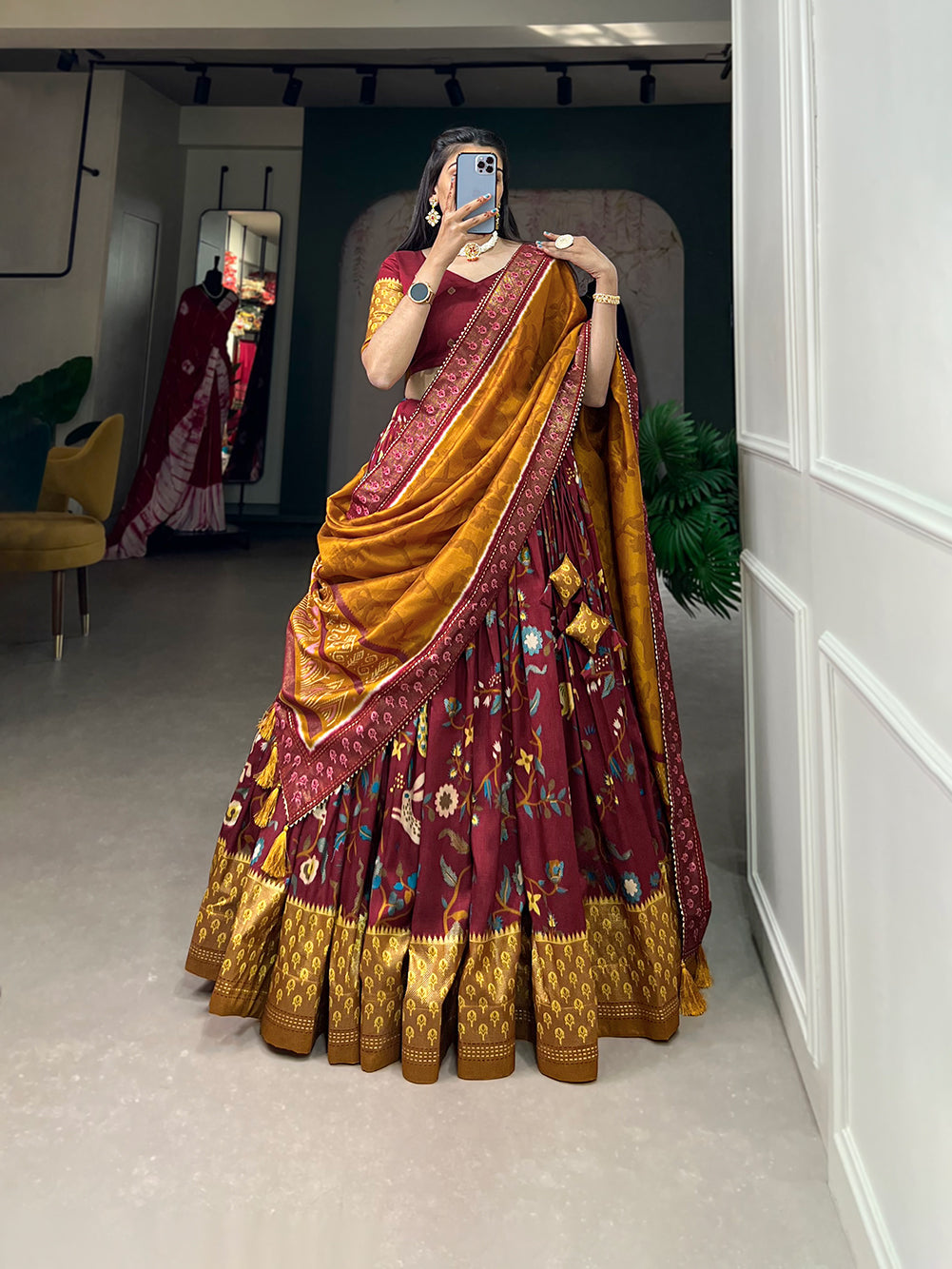 PatolaNoor Lehenga Set – Ethnic Prints with Gotta Patti Borders-Minimum Qty -10 Pic