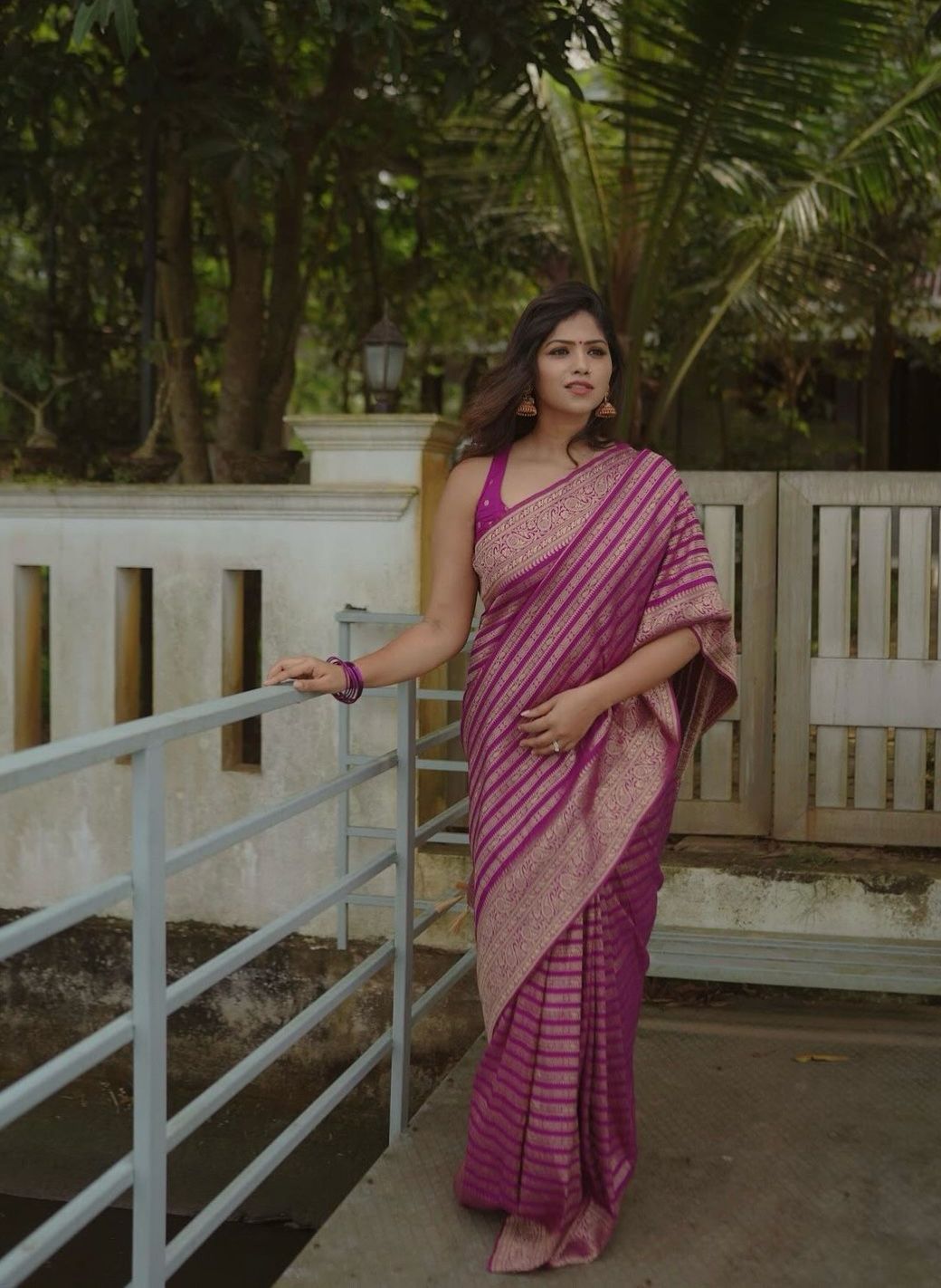 Timeless Kanjivaram Silk with Ornate Motifs & Double Zari-Woven Borders