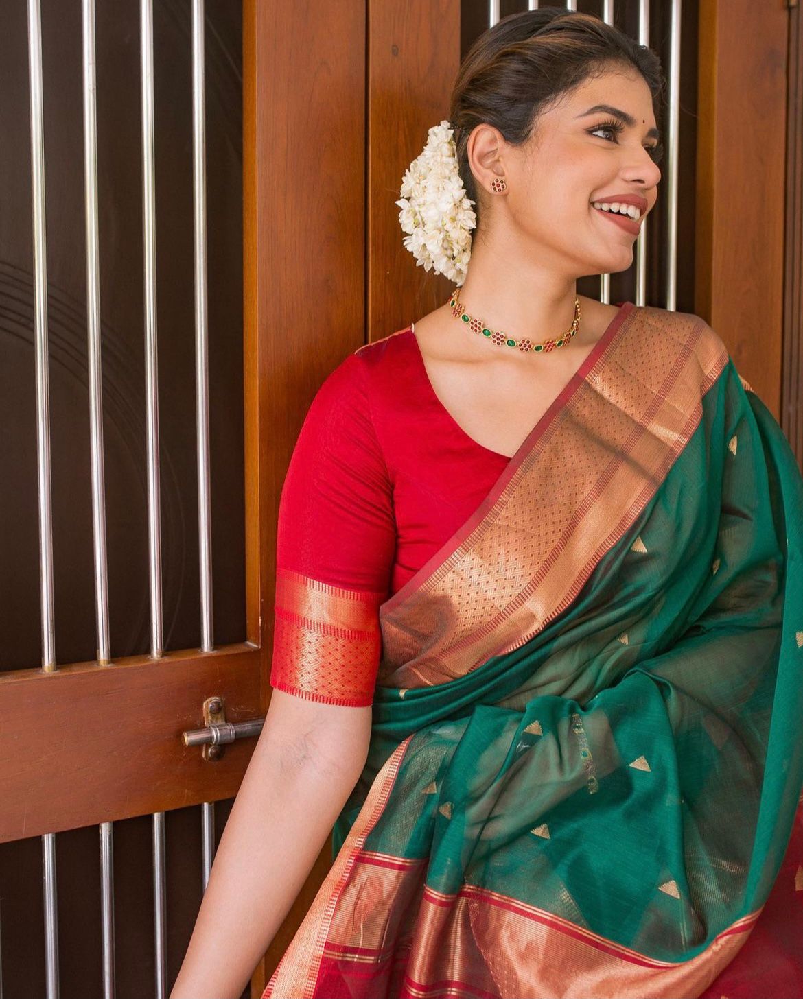 Zarivaram: Embellished Kanjivaram Saree with Traditional Motifs And Golden Weave