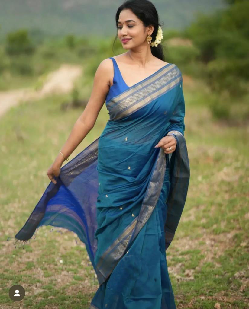 Zarivaram: Embellished Kanjivaram Saree with Traditional Motifs And Golden Weave