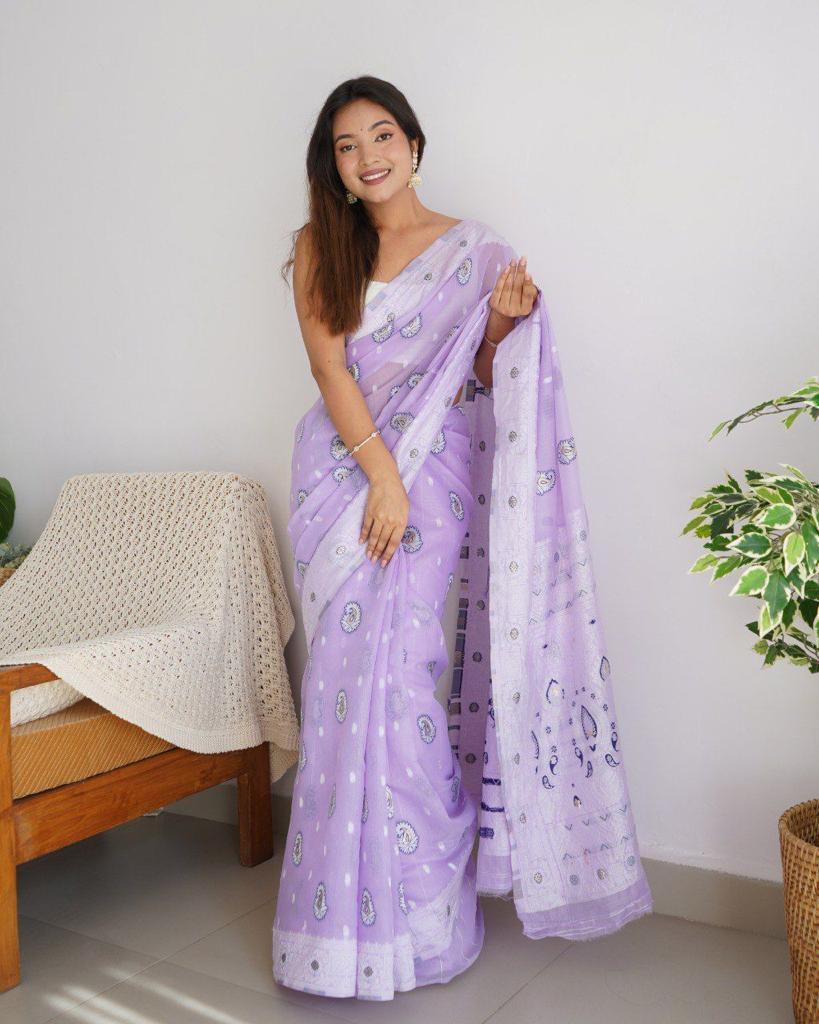 Noorika: Premium Soft Cotton Saree with Artistic Motifs And Luxe Accents