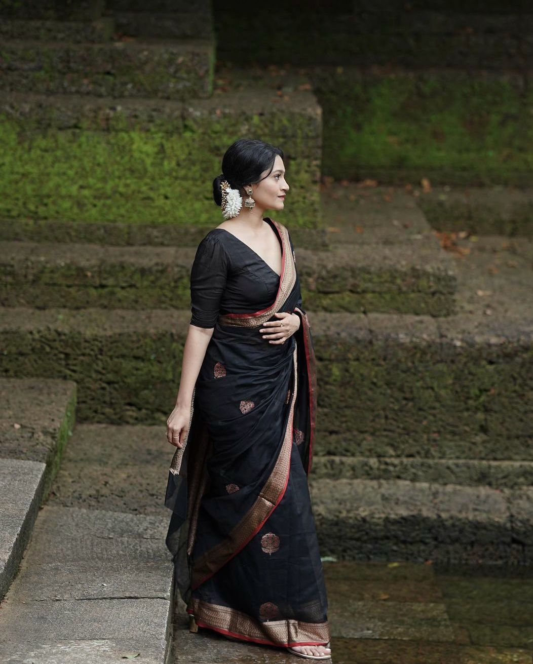 Silk Saree with Rich Pallu And Woven Blouse – Heavy Jacquard Work-Minimum Qty -10 Pic