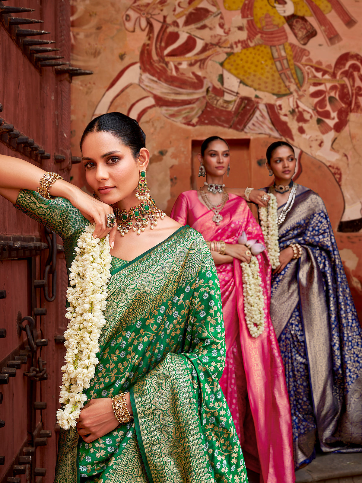 Banarasi Silk Saree with Minimalistic Mughal Design – Heavy Brocade And Gold Zari Weave-Minimum Qty -10 Pic