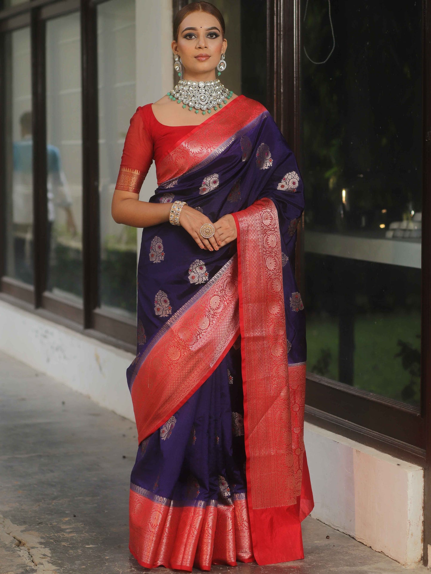 Golden Brocade Banarasi – Silk Woven Grandeur with Zari Detailing