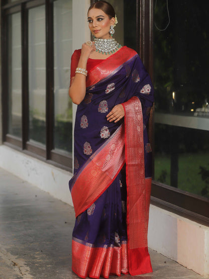 Golden Brocade Banarasi – Silk Woven Grandeur with Zari Detailing