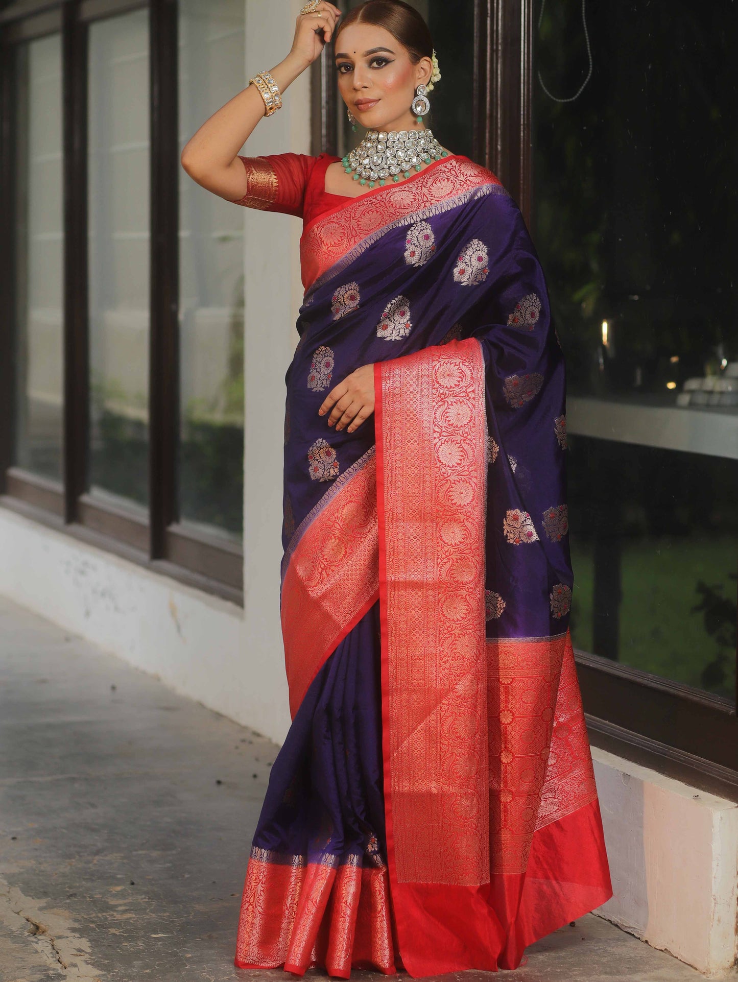 Golden Brocade Banarasi – Silk Woven Grandeur with Zari Detailing
