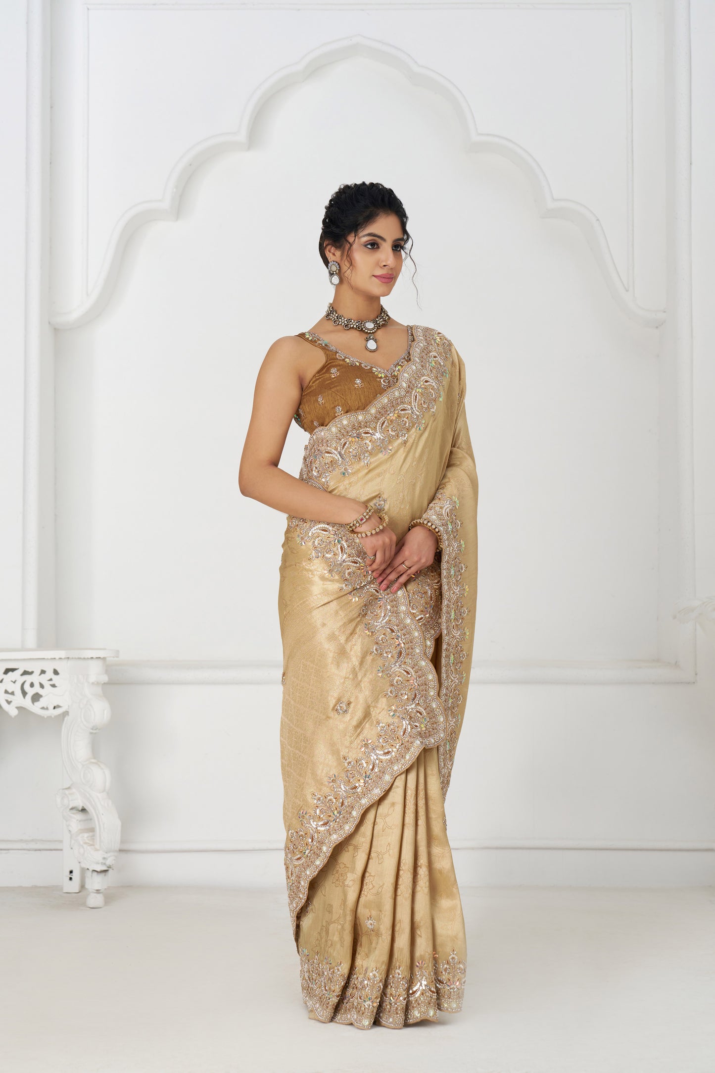Luxe Dola Saree with Glam Paisley Sequins And Sparkle Stones And Unstiched Blouse